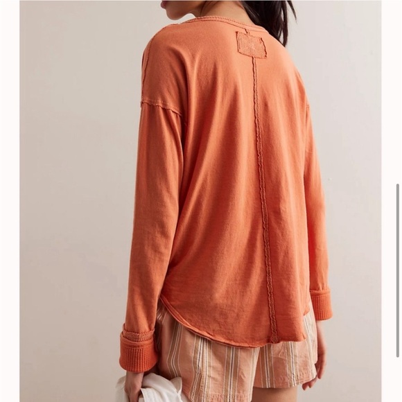 Free People Coastal Crusing Long Sleeve Tee in Hot Tea NWOT Size XL - Picture 5 of 8